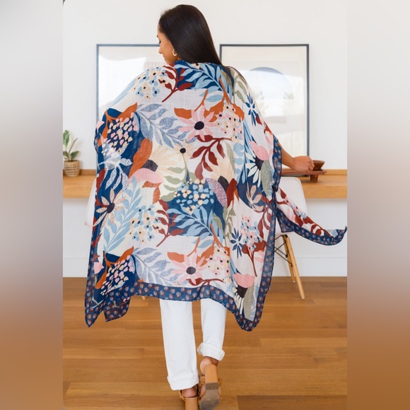 One Size BREATH OF YOUTH FLORAL KIMONO-NWT - Picture 5 of 16